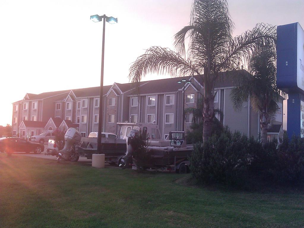 Three Rivers Inn & Suites Port Arthur Exteriör bild